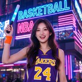 一位年轻女性球迷，穿着篮球衣，背景是霓虹灯